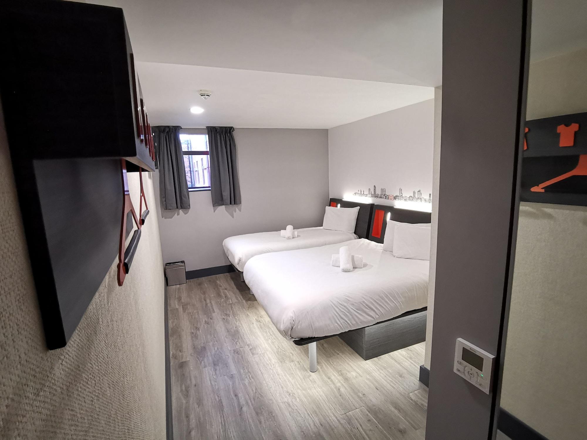 Easyhotel Leeds Экстерьер фото
