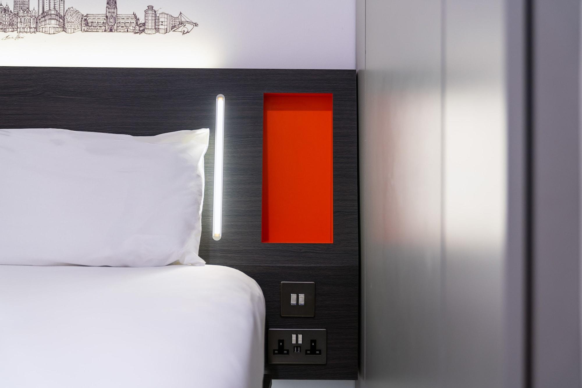 Easyhotel Leeds Экстерьер фото