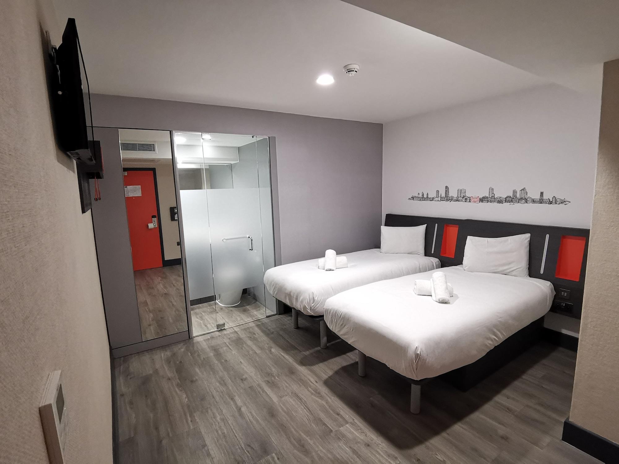 Easyhotel Leeds Экстерьер фото
