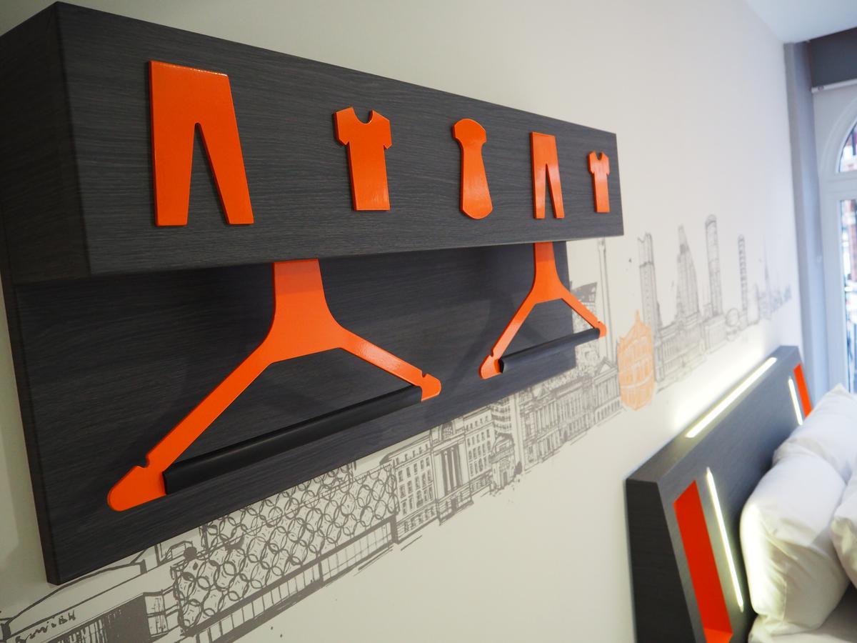 Easyhotel Leeds Экстерьер фото