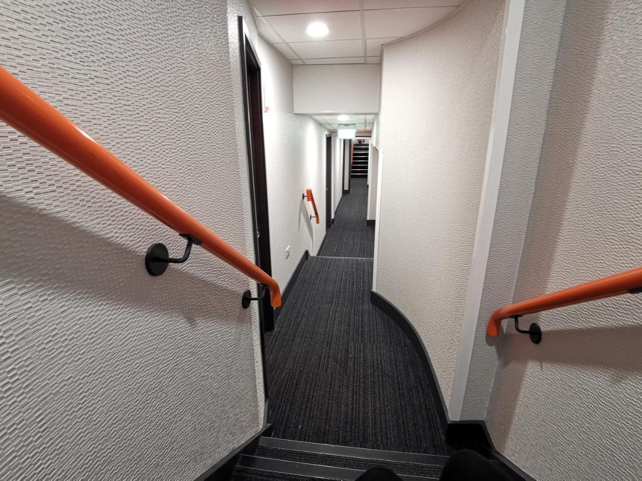 Easyhotel Leeds Экстерьер фото